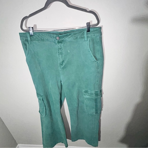 Risen Jeans Women's 2X NWOT Blue/Green Flare & Wide Leg cargo Jeans soft/stretch - Picture 4 of 14